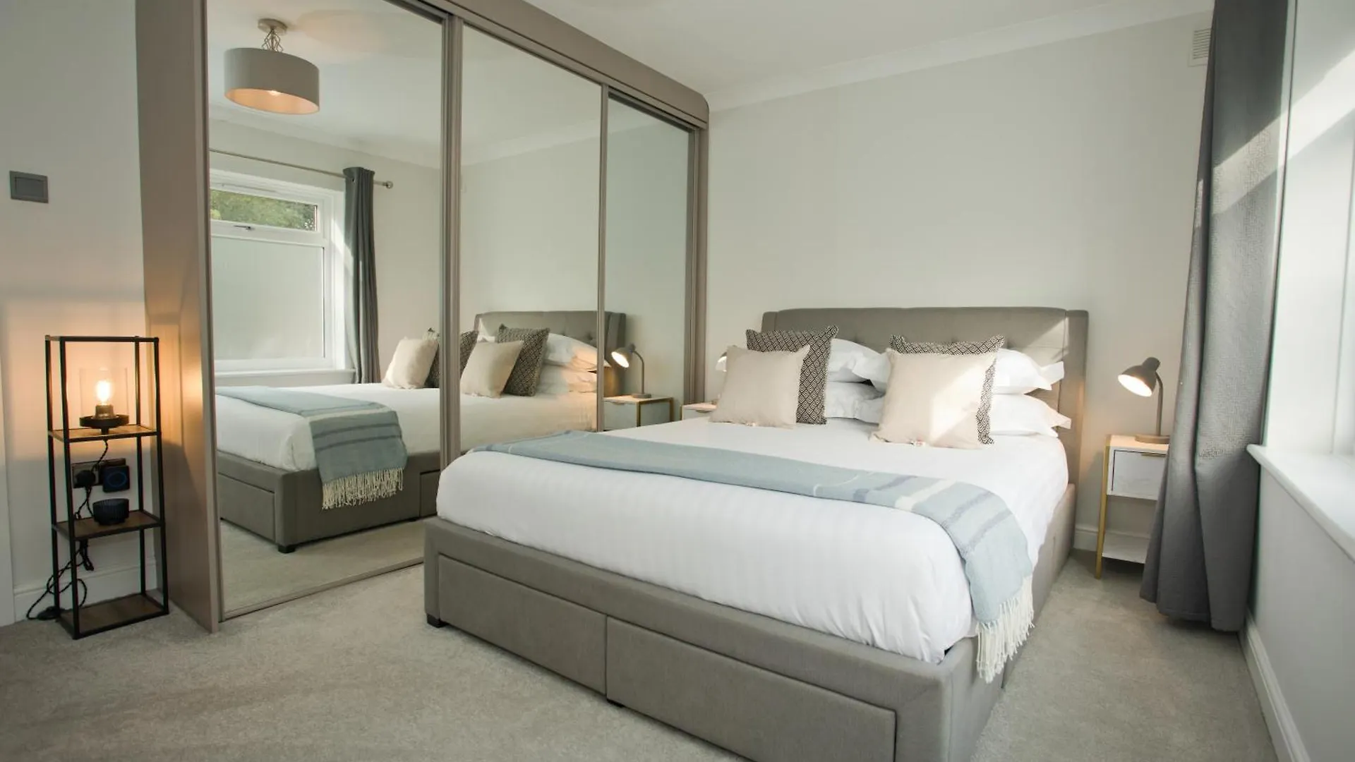Apartment Chine Wood Retreat - Walk To The Beach And The Lovely Westbourne - Free Parking Bournemouth