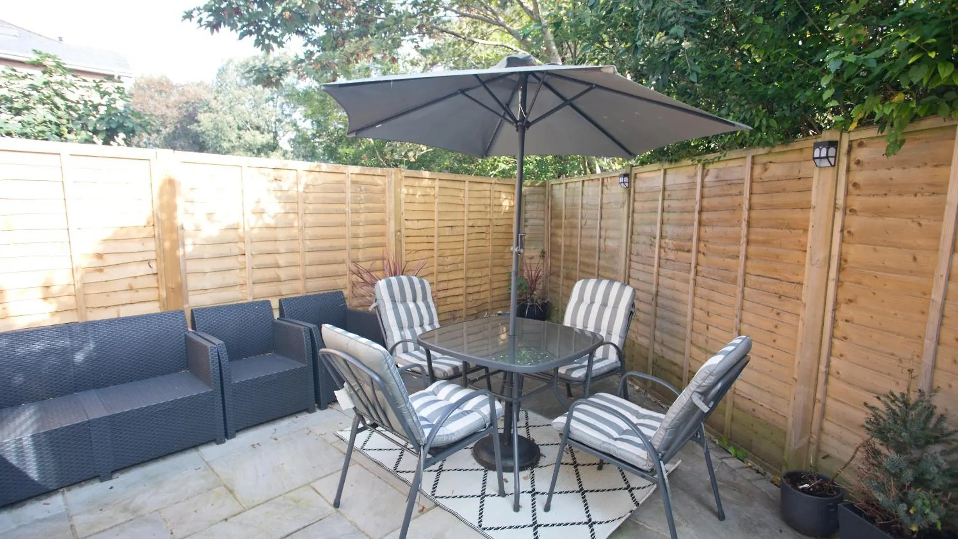 Chine Wood Retreat - Walk To The Beach And The Lovely Westbourne - Free Parking location